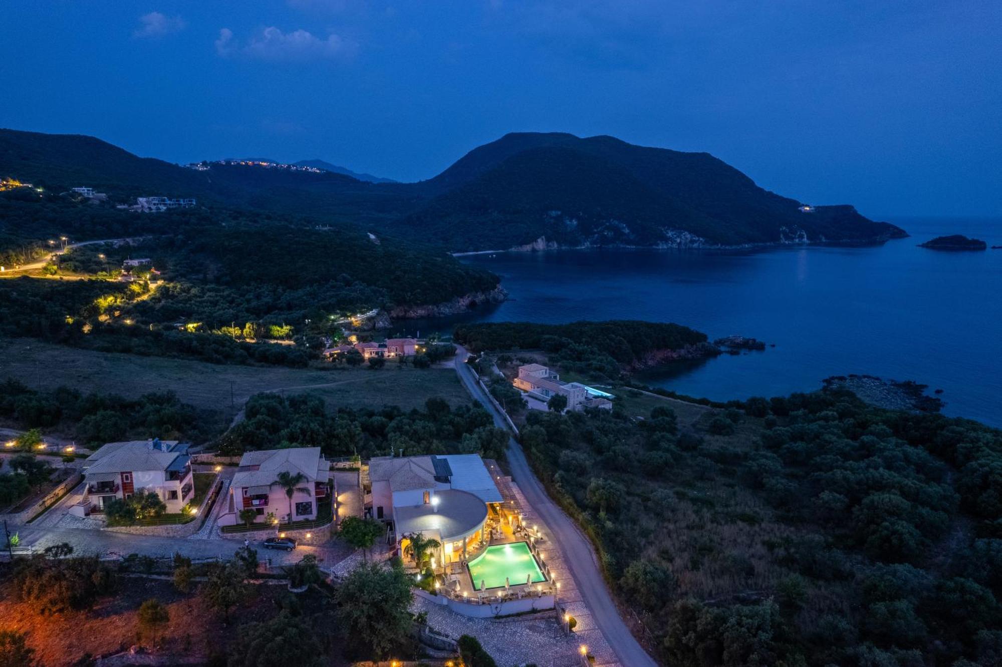 3Aktes Suites & Studios ซิโวตา ภายนอก รูปภาพ